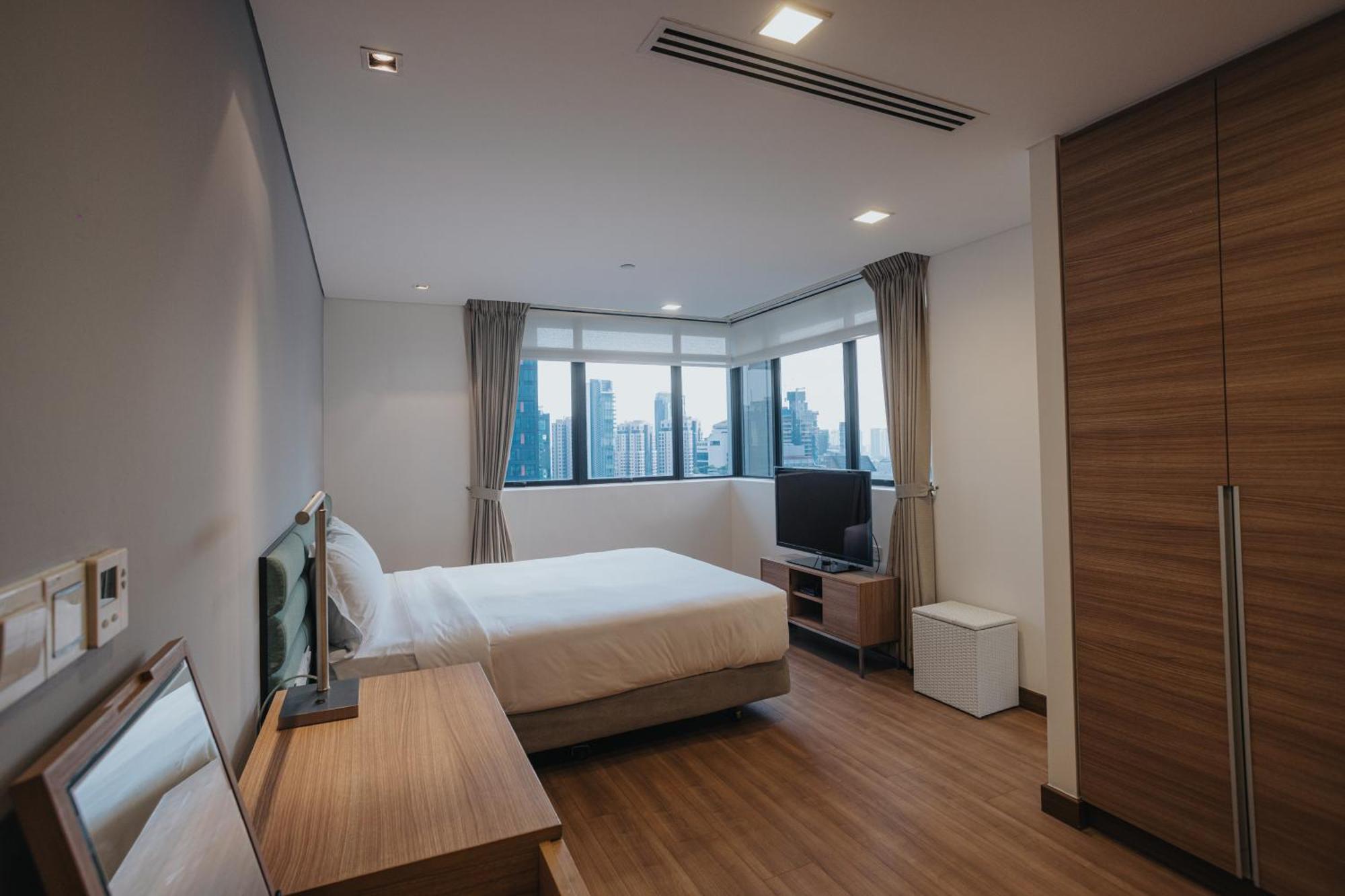 Novotel Living Singapore Orchard Экстерьер фото